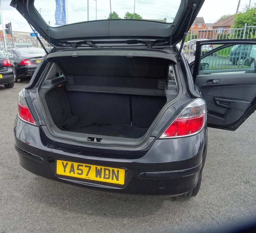 Vauxhall Astra 1.6 i VVT 16v Breeze 5dr 