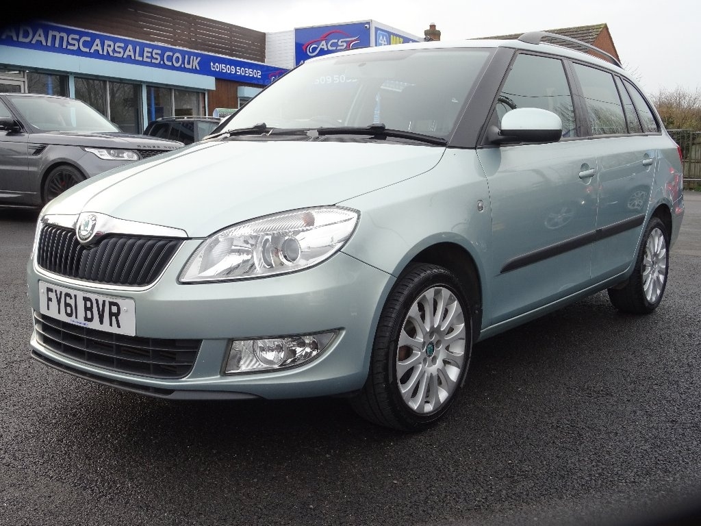 SKODA Fabia 1.6 TDI CR DPF Elegance 5dr 