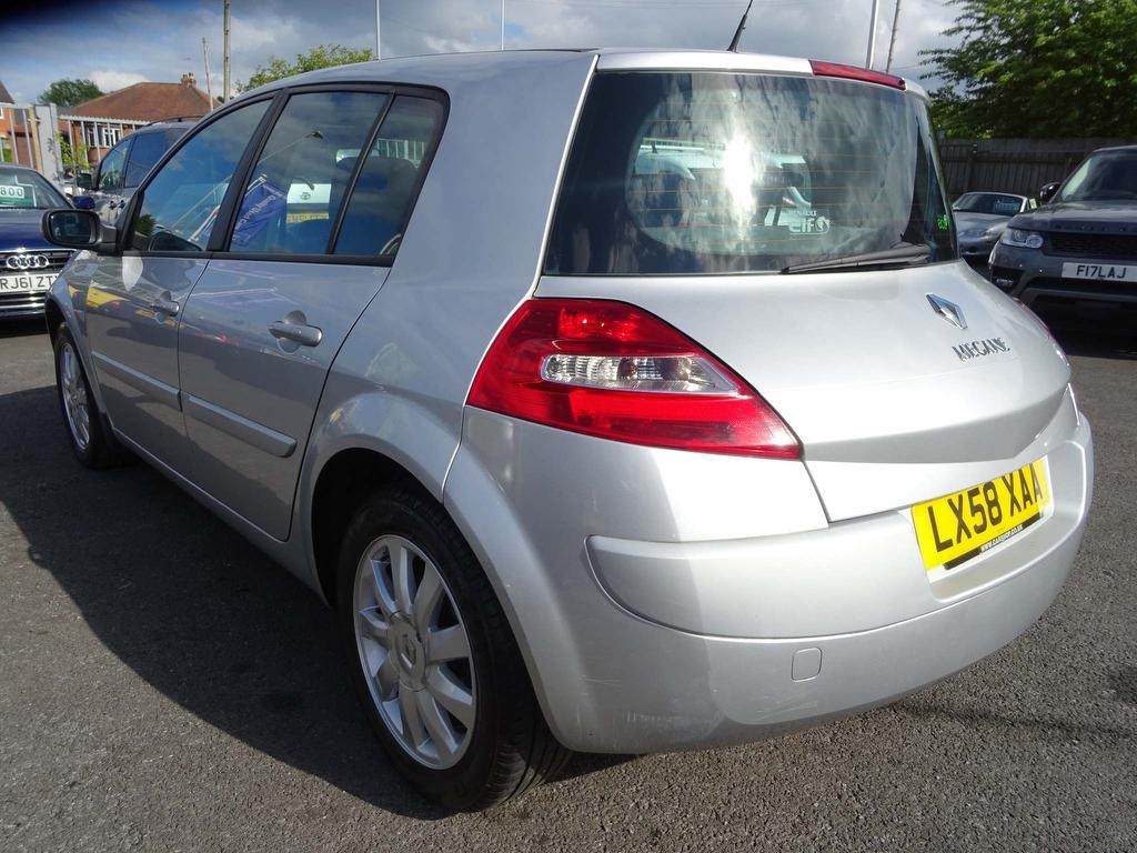 Renault Megane 1.5 dCi Dynamique 5dr 