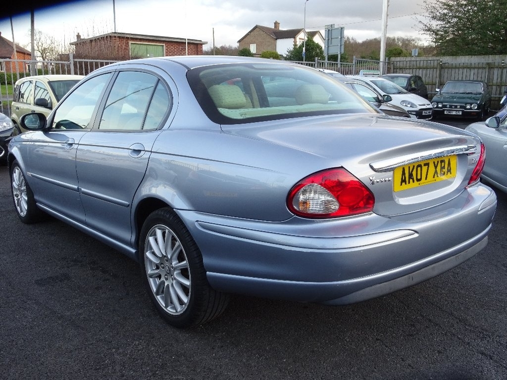 Jaguar X-Type 2.0 D S 4dr 